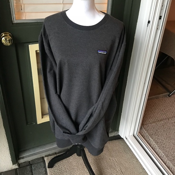 Patagonia Tops - Patagonia men’s organic cotton sweatshirt